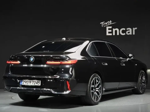 2024 BMW 7 серии с пробегом 30 705 км