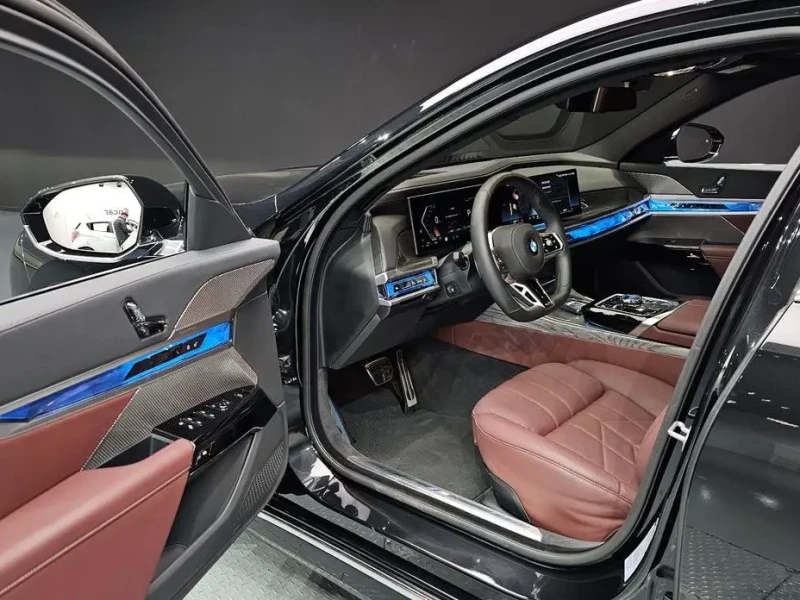 2024 BMW 7 серии с пробегом 30 705 км