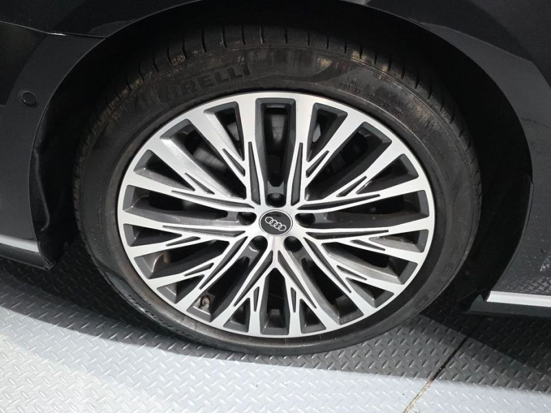 2023 Audi A8 с пробегом 19 436 км