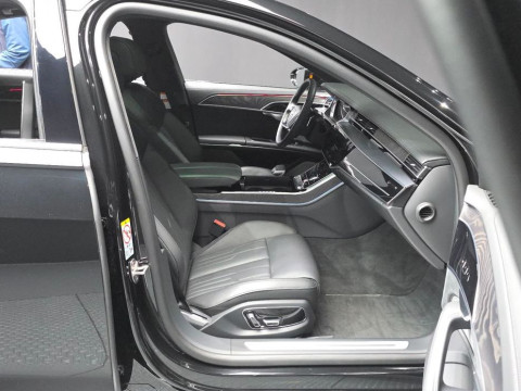 2023 Audi A8 с пробегом 19 436 км