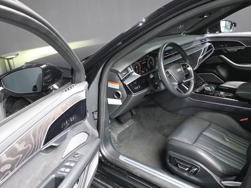 2023 Audi A8 с пробегом 19 436 км