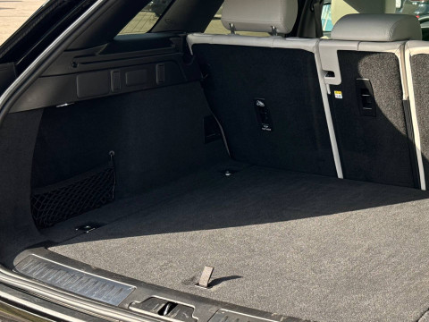 2022 Land Rover Range Rover Velar с пробегом 29 700 км