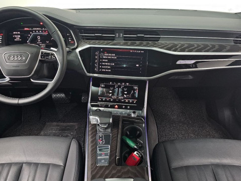 2023 Audi A6 с пробегом 30 583 км