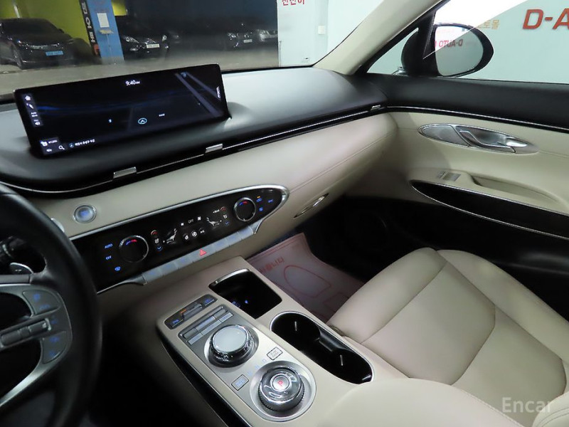 2021 Genesis GV70 с пробегом 48 232 км