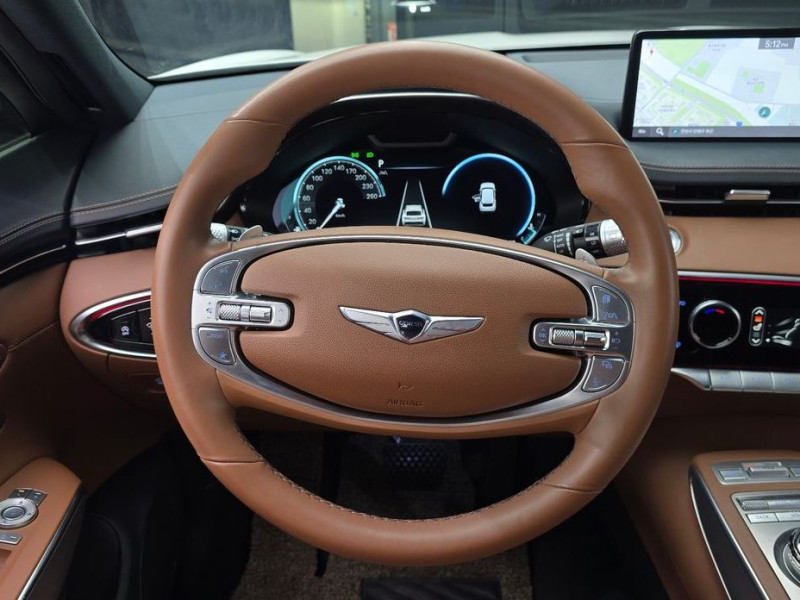 2022 Genesis GV70 с пробегом 73 559 км