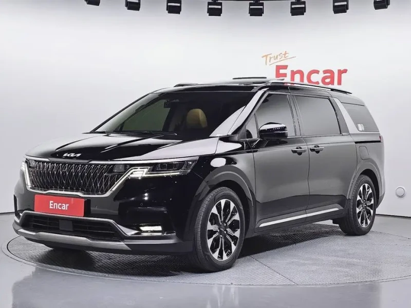 2022 Kia Carnival с пробегом 75 724 км