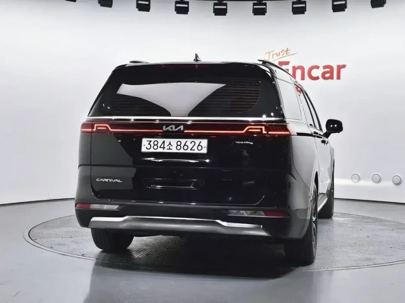 2022 Kia Carnival с пробегом 75 724 км