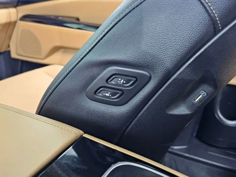 2022 Kia Carnival с пробегом 75 724 км