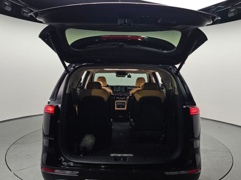 2022 Kia Carnival с пробегом 60 164 км