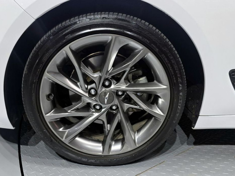 2022 Genesis G70 с пробегом 53 995 км