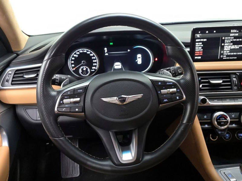 2022 Genesis G70 с пробегом 74 521 км