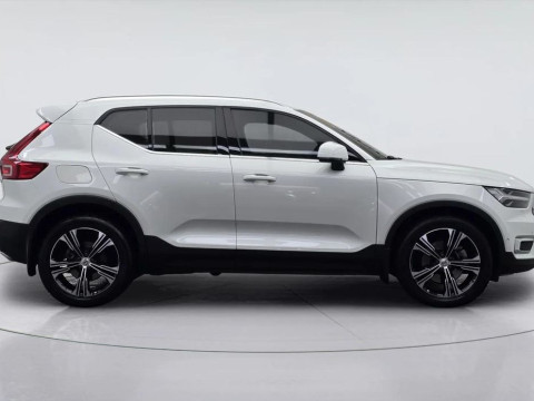 2020 Volvo XC40 с пробегом 72 068 км