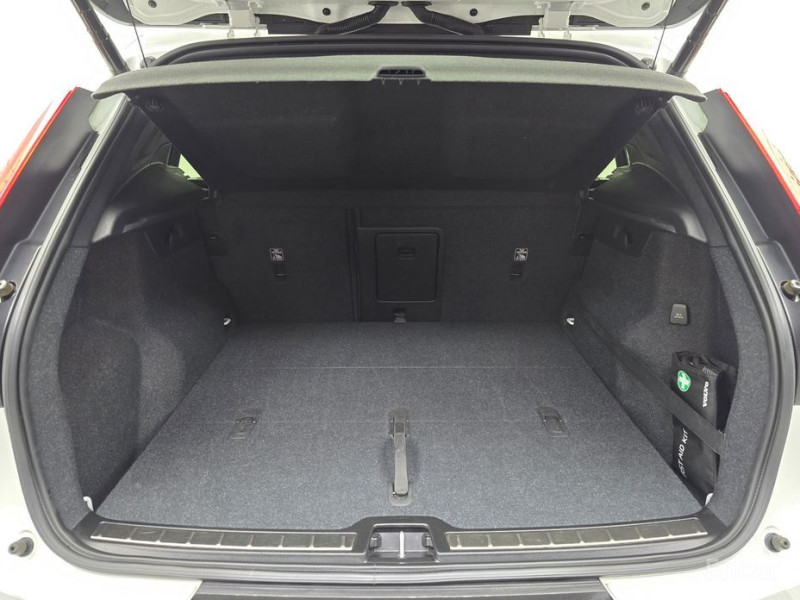 2020 Volvo XC40 с пробегом 72 068 км