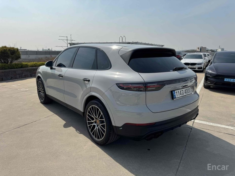 2022 Porsche Cayenne с пробегом 33 647 км