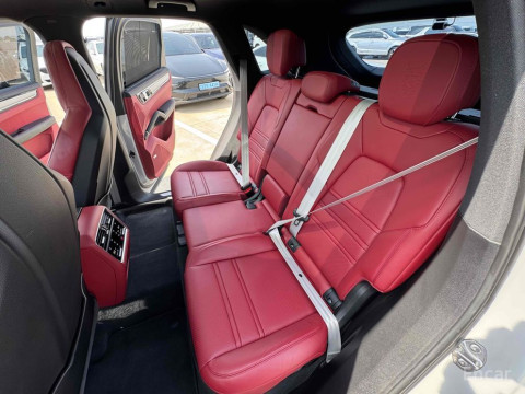 2022 Porsche Cayenne с пробегом 33 647 км