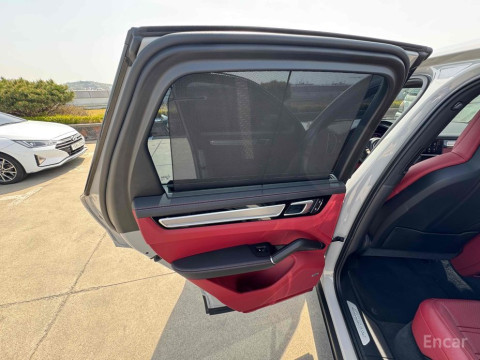 2022 Porsche Cayenne с пробегом 33 647 км