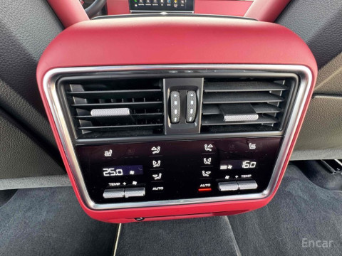 2022 Porsche Cayenne с пробегом 33 647 км