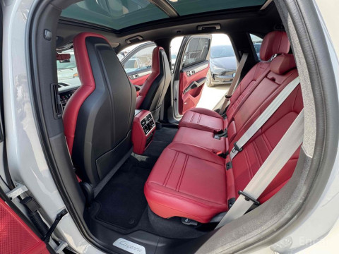 2022 Porsche Cayenne с пробегом 33 647 км