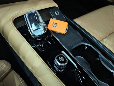 2022 Volvo S90 с пробегом 63 622 км