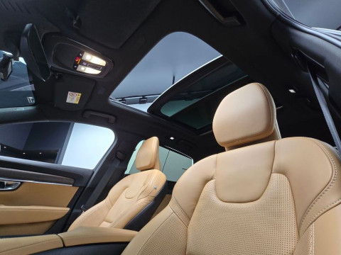 2022 Volvo S90 с пробегом 94 674 км