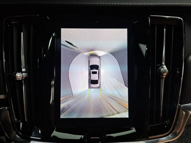 2023 Volvo S90 с пробегом 32 370 км