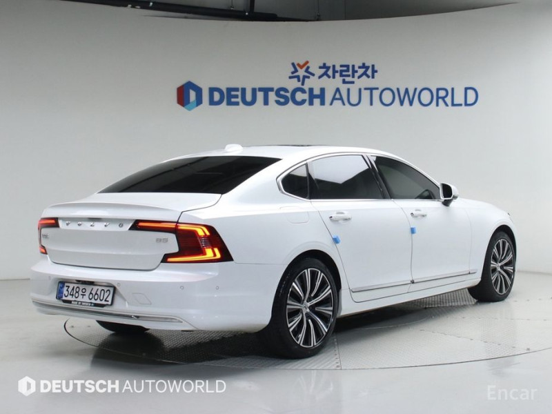 2022 Volvo S90 с пробегом 75 426 км