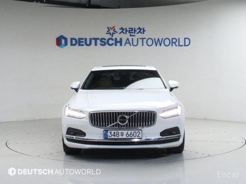 2022 Volvo S90 с пробегом 75 426 км