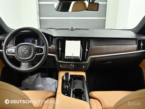 2022 Volvo S90 с пробегом 75 426 км
