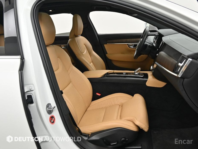 2022 Volvo S90 с пробегом 75 426 км