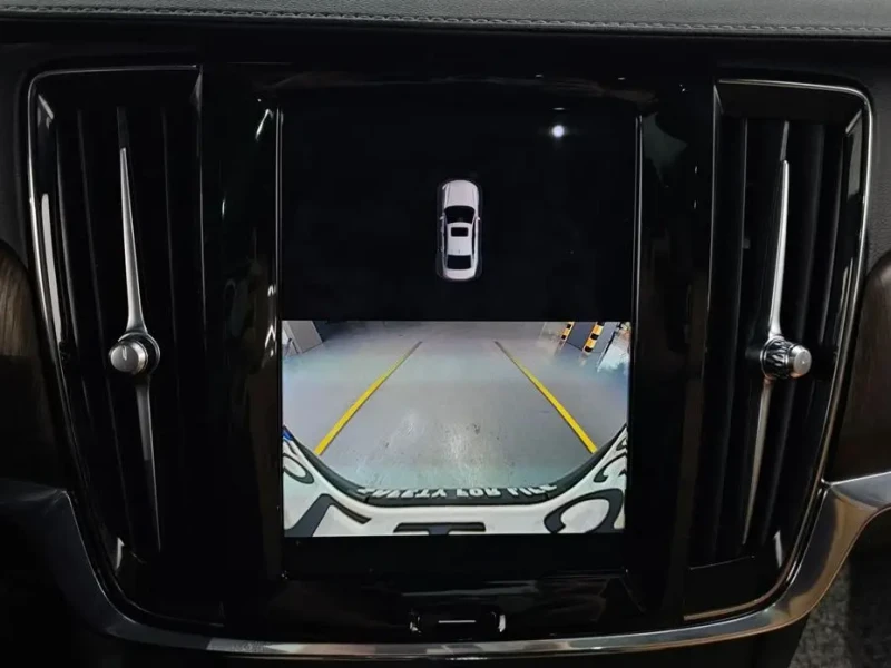 2022 Volvo S90 с пробегом 41 806 км