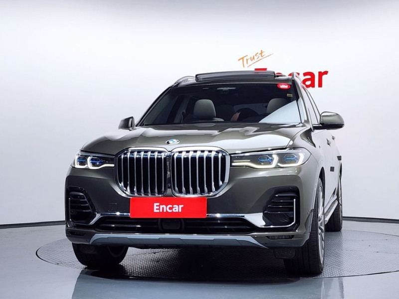 2022 BMW X7 с пробегом 45 202 км