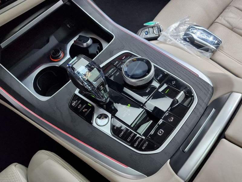 2022 BMW X7 с пробегом 45 202 км