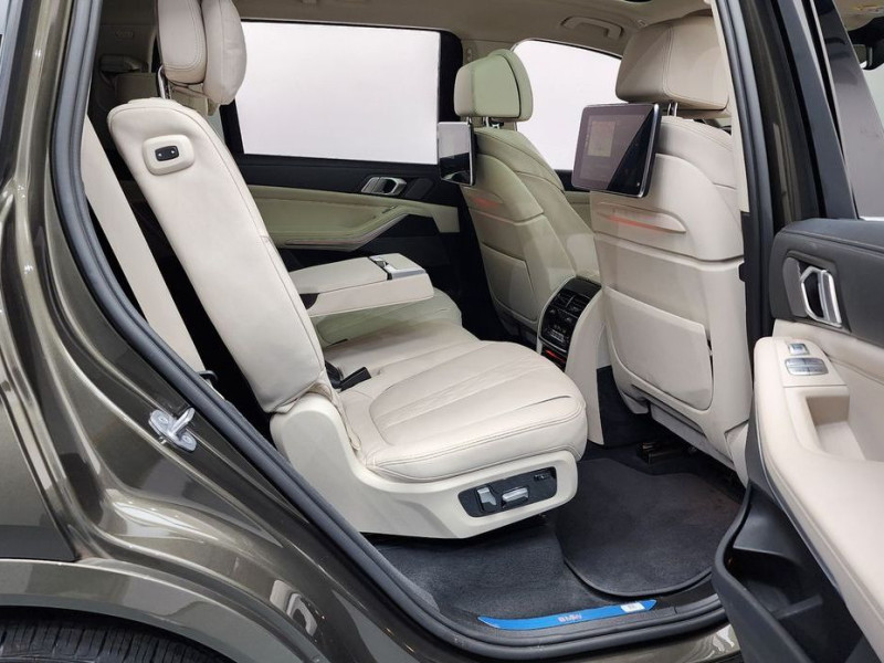 2022 BMW X7 с пробегом 45 202 км