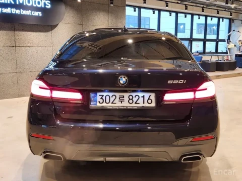2020 BMW 5 серии с пробегом 79 800 км