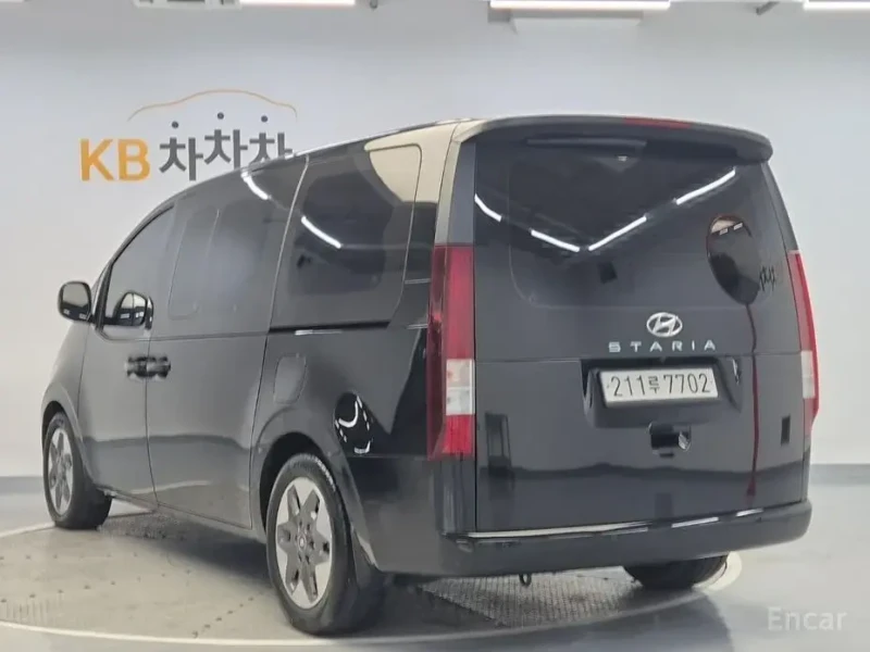 Hyundai Staria
