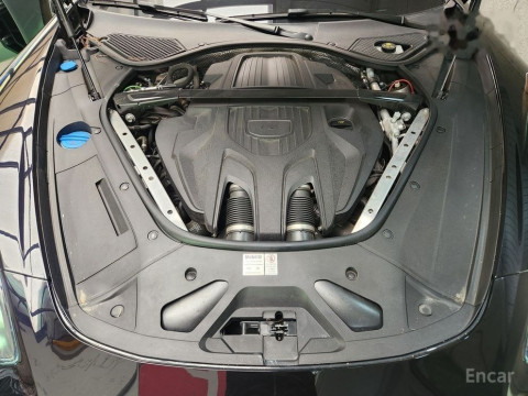 2022 Porsche Panamera с пробегом 22 890 км