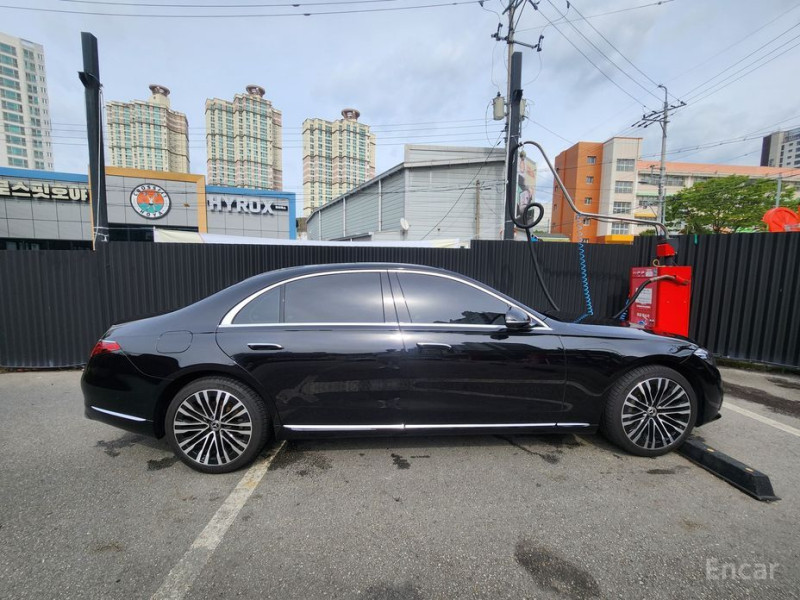 2022 Mercedes-Benz S-Класс с пробегом 25 152 км