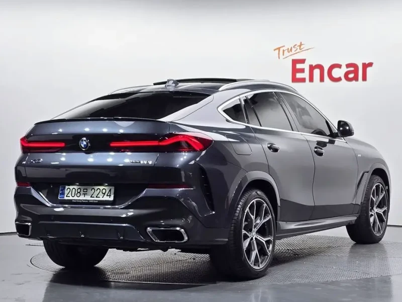 2022 BMW X6 с пробегом 35 886 км
