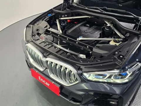 2022 BMW X6 с пробегом 35 886 км