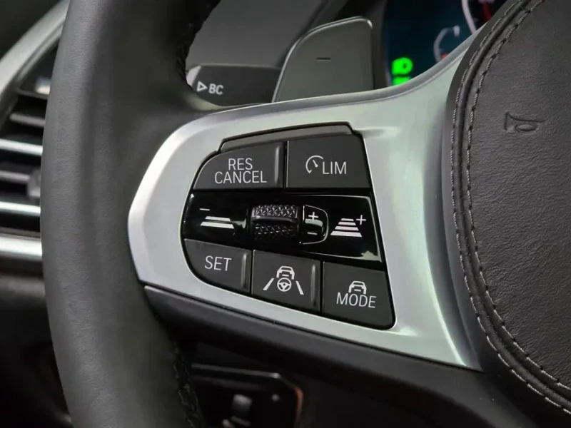 2022 BMW X6 с пробегом 35 886 км