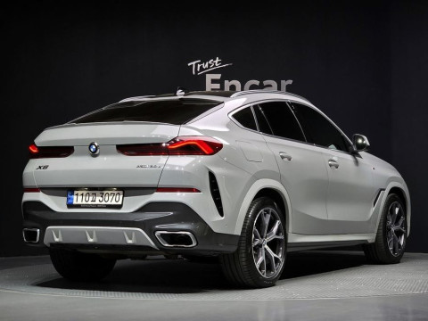 2022 BMW X6 с пробегом 60 733 км