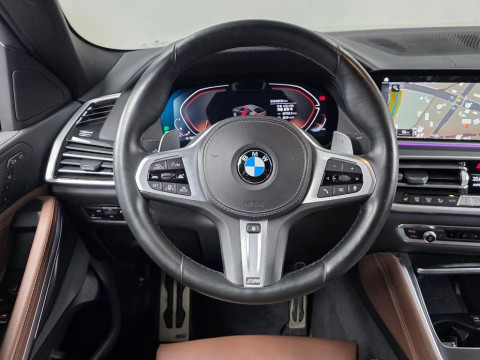 2022 BMW X6 с пробегом 60 733 км