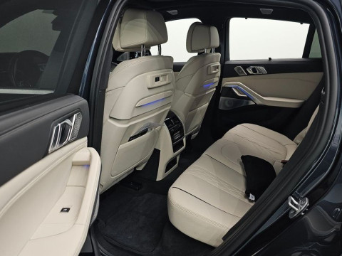 2022 BMW X6 с пробегом 28 003 км