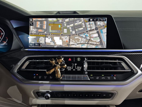 2022 BMW X6 с пробегом 28 003 км