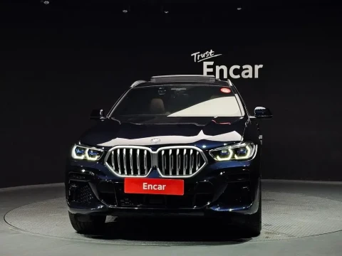 2022 BMW X6 с пробегом 33 463 км