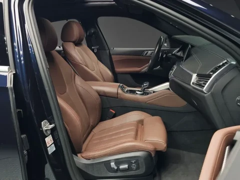 2022 BMW X6 с пробегом 33 463 км