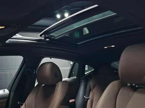 2022 BMW X6 с пробегом 33 463 км