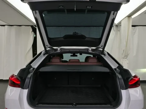 2022 BMW X6 с пробегом 129 012 км