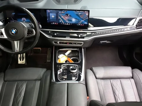 2024 BMW X7 с пробегом 18 583 км