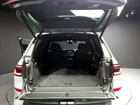 2024 BMW X7 с пробегом 18 583 км